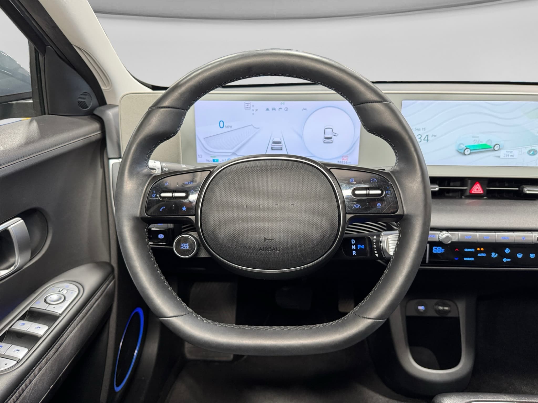 2023 Hyundai IONIQ 5 view 8
