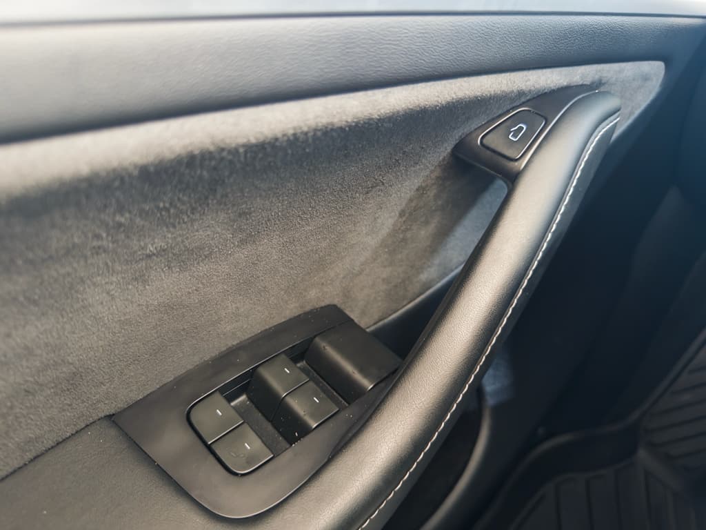 2023 Tesla Model Y view 7