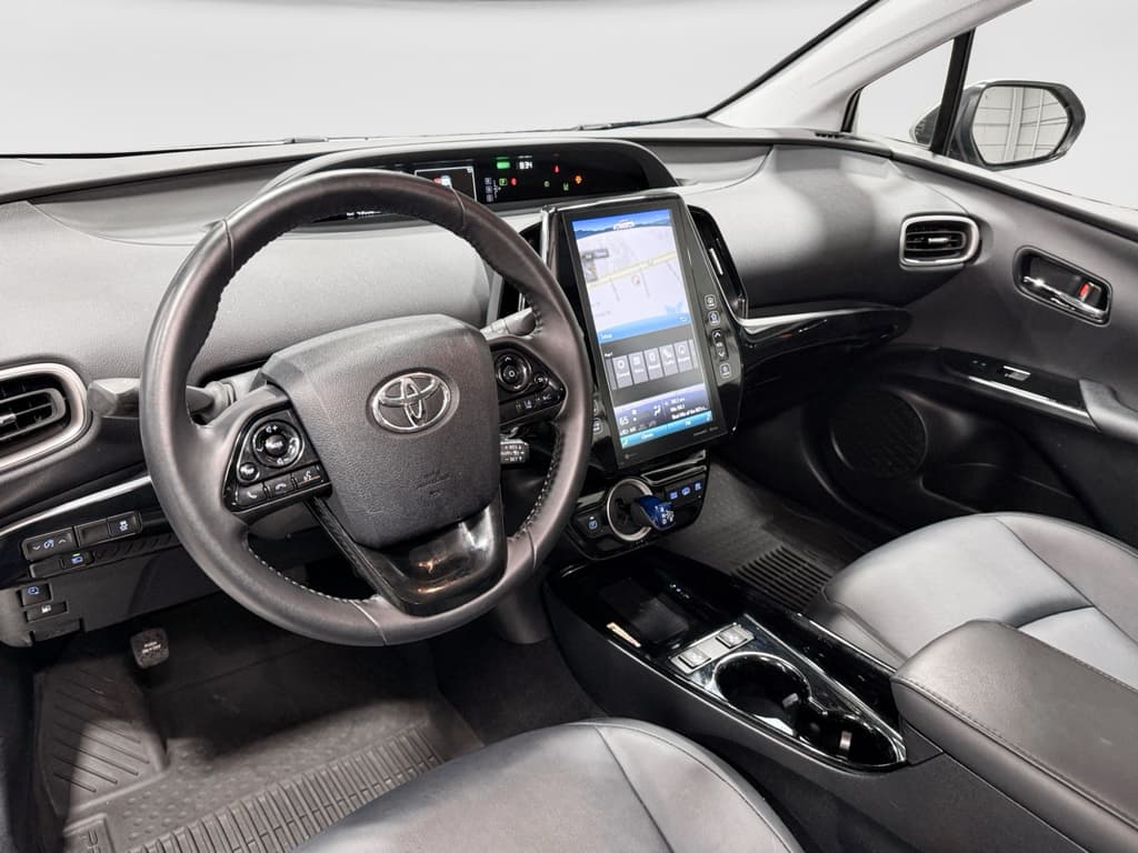 2022 Toyota Prius Prime view 18