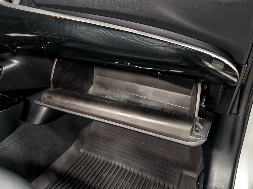 2022 Toyota Prius Prime view 20