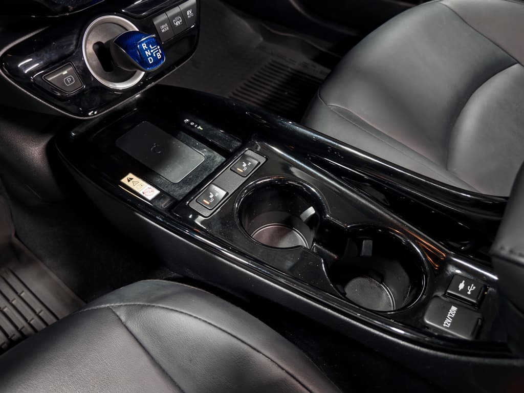 2022 Toyota Prius Prime view 19