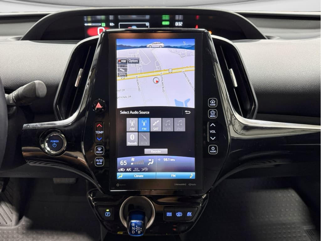 2022 Toyota Prius Prime view 11