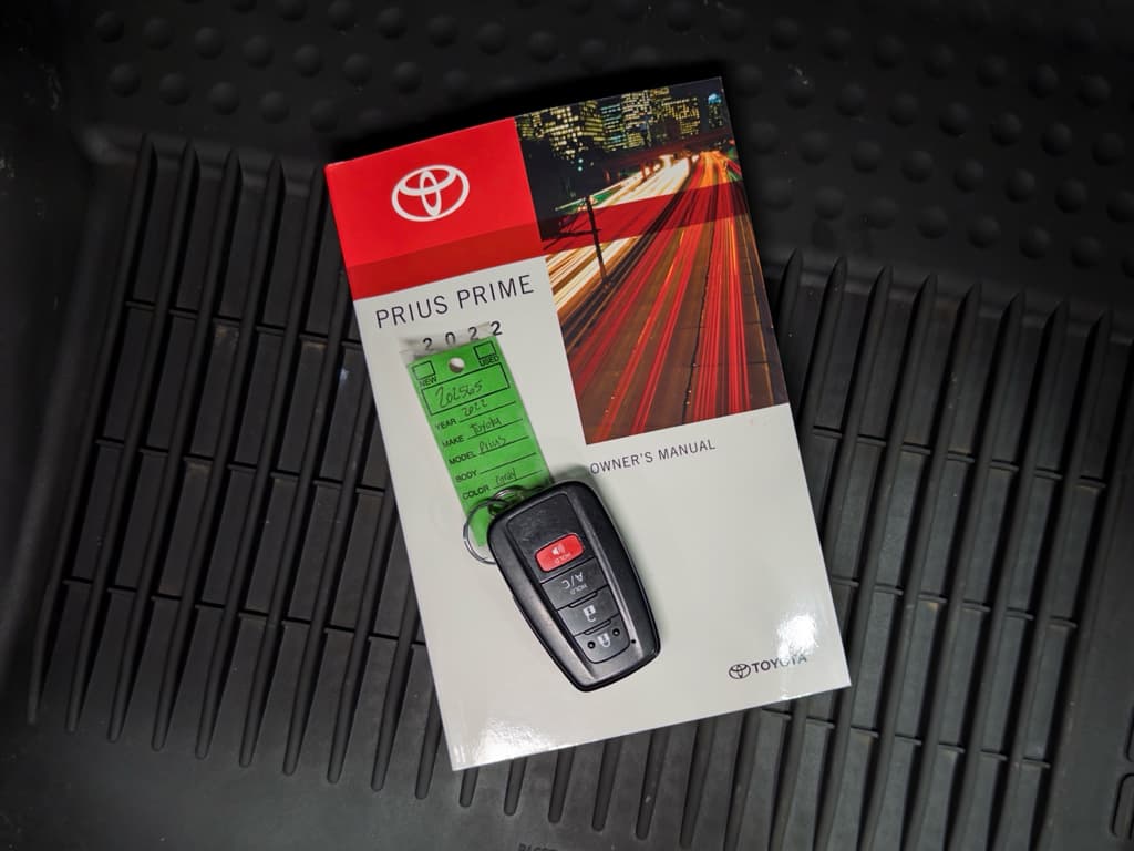2022 Toyota Prius Prime view 23