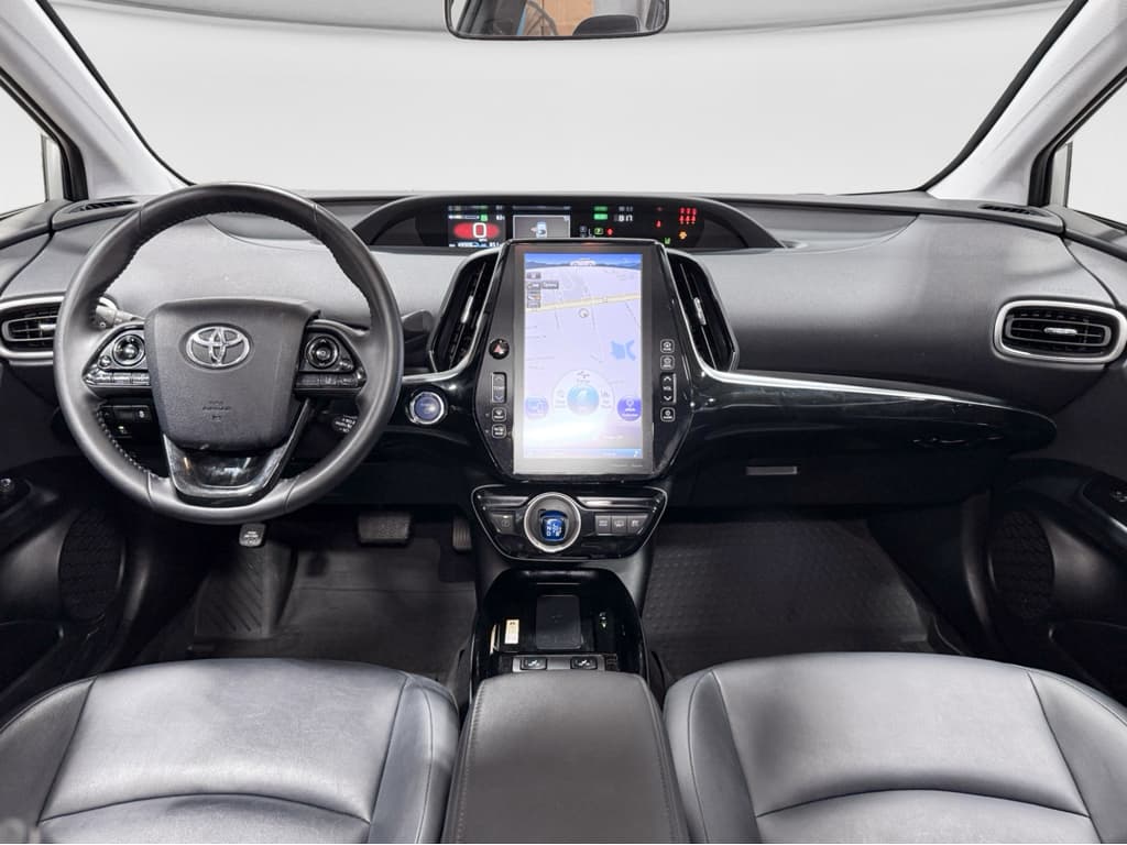 2022 Toyota Prius Prime view 16