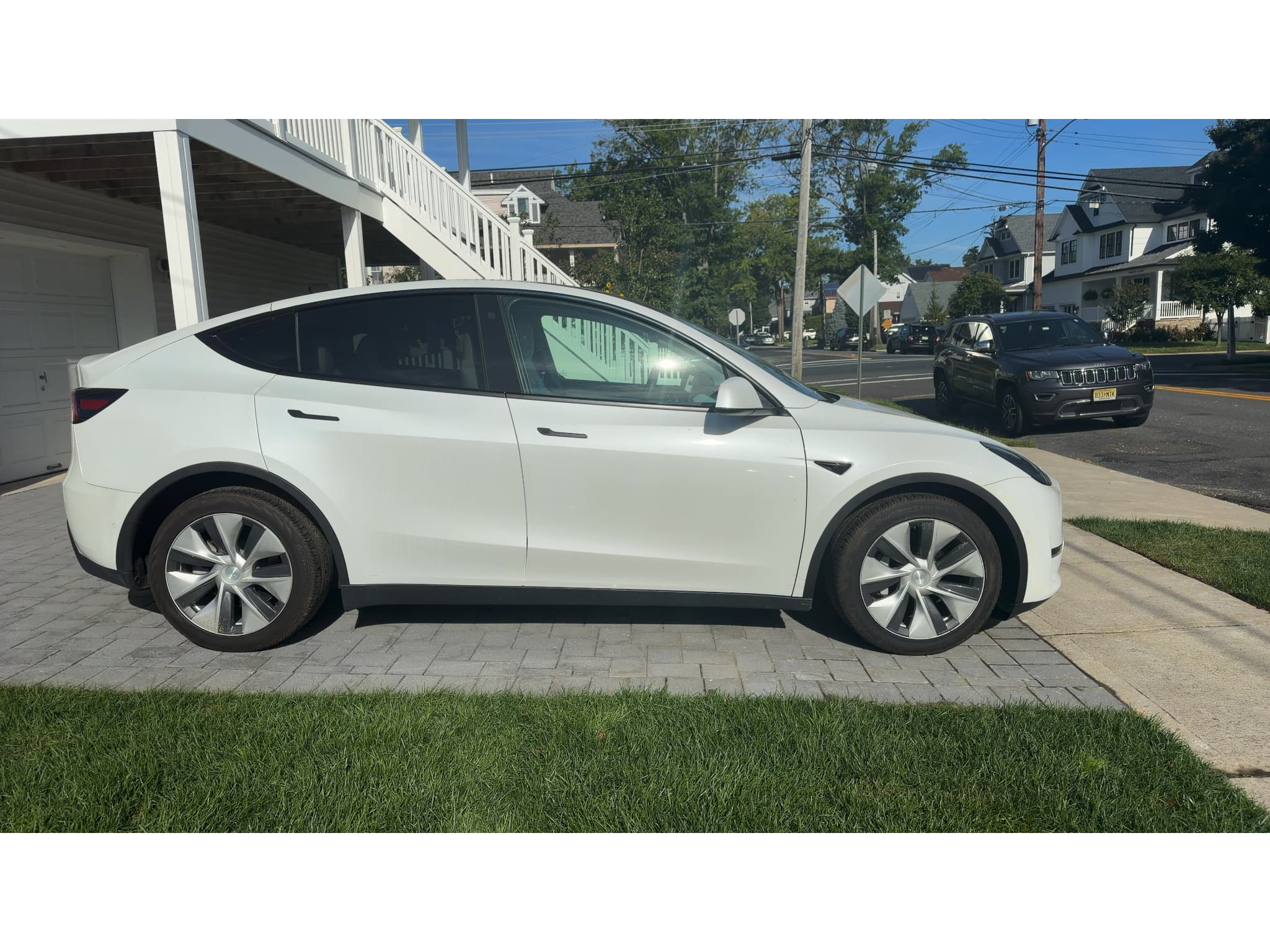 2021 Tesla Model Y view 9