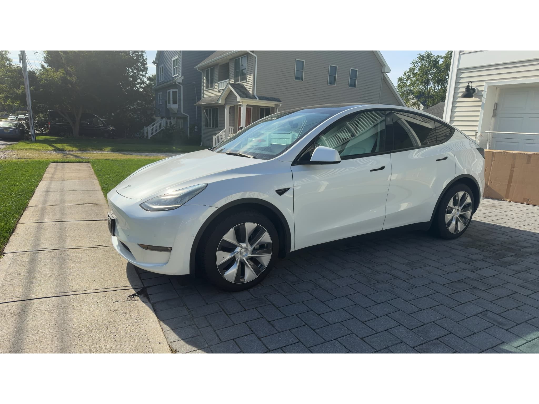 2021 Tesla Model Y view 8