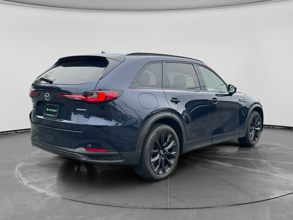 2025 Mazda CX-90 PHEV view 3