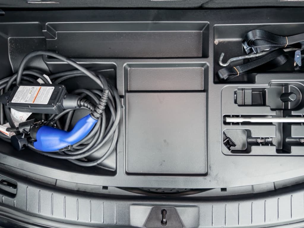 2025 Mazda CX-90 PHEV view 31