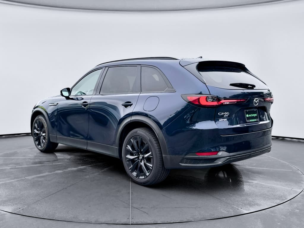 2025 Mazda CX-90 PHEV view 2