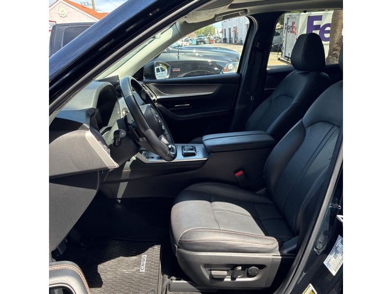 2025 Mazda CX-90 PHEV view 5