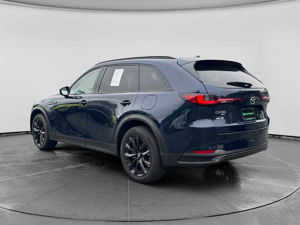 2025 Mazda CX-90 PHEV view 2