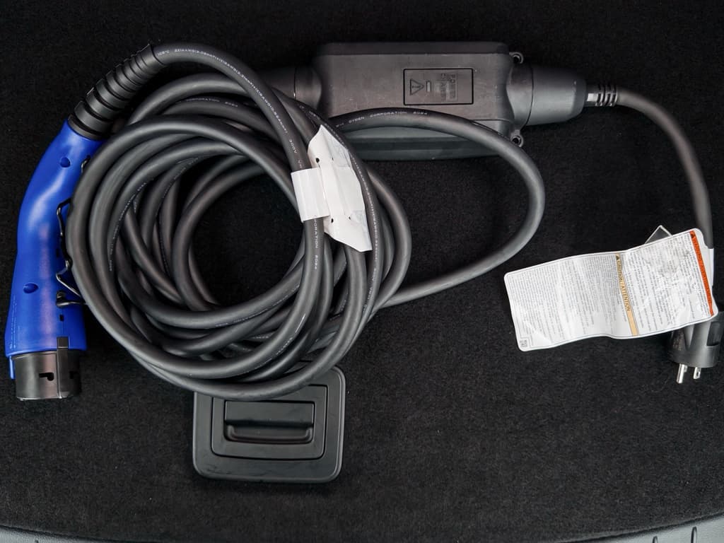 2025 Mazda CX-90 PHEV view 6
