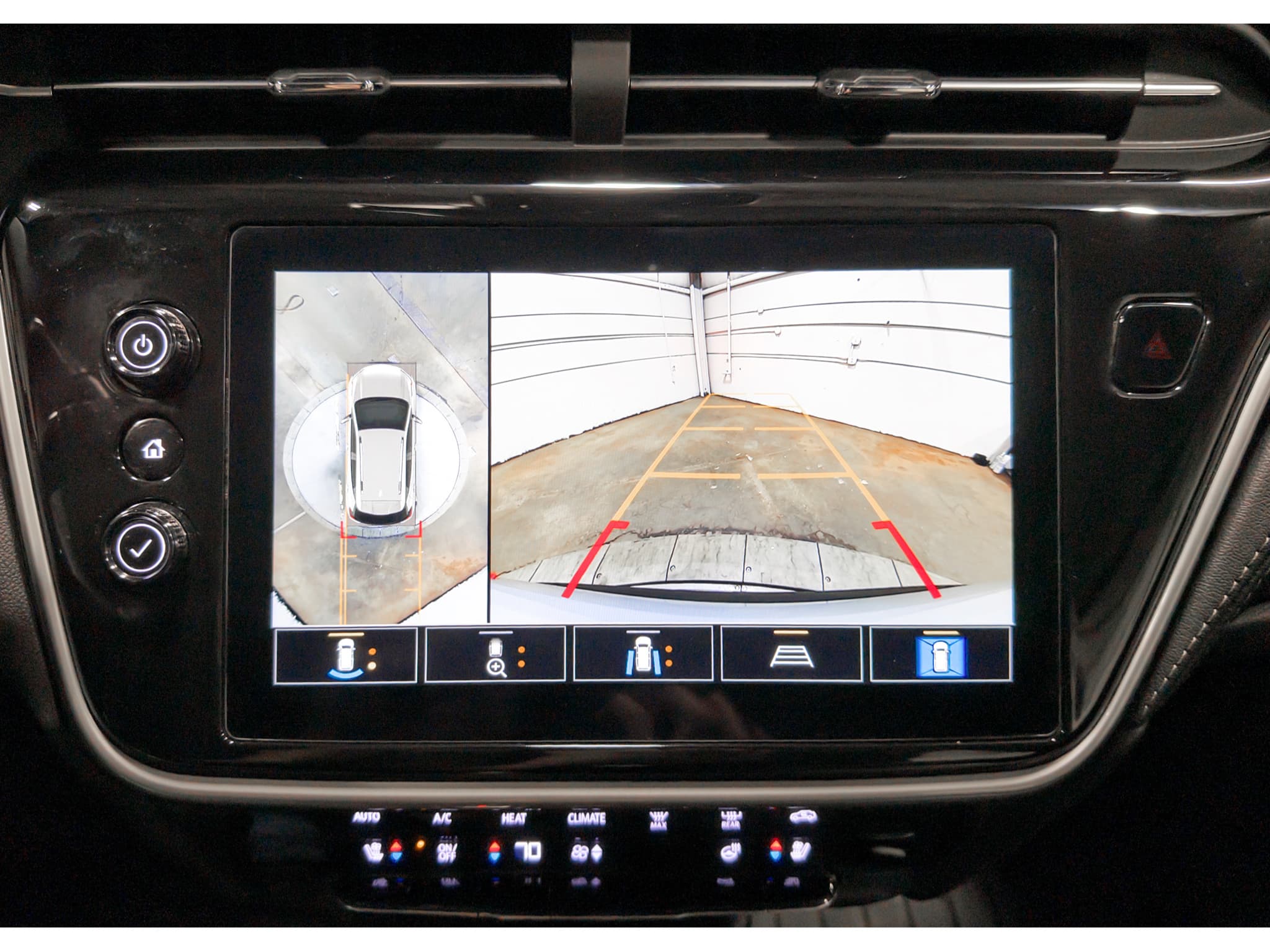 2023 Chevrolet Bolt EUV view 14