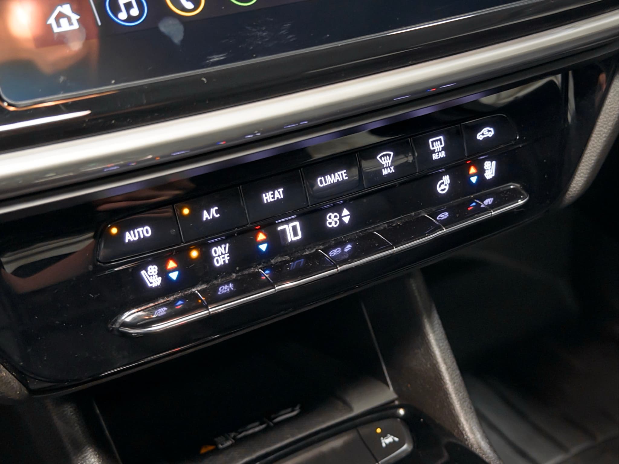 2023 Chevrolet Bolt EUV view 15
