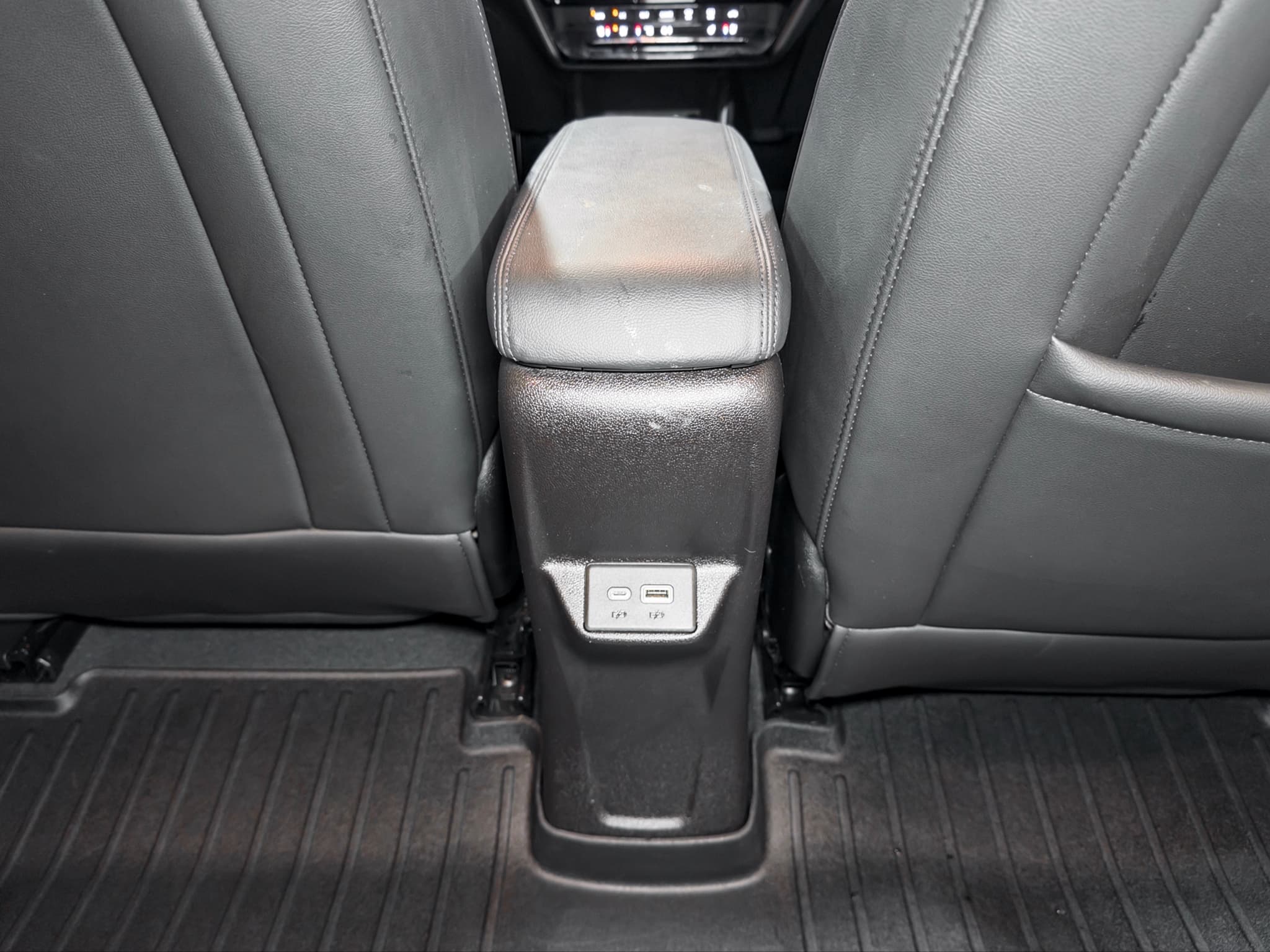 2023 Chevrolet Bolt EUV view 21