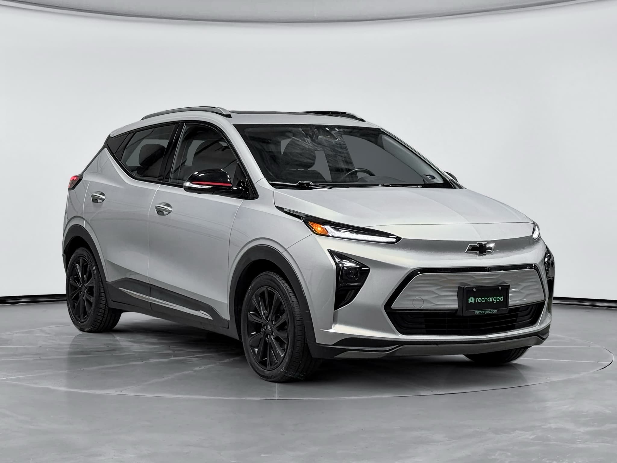 2023 Chevrolet Bolt EUV view 4