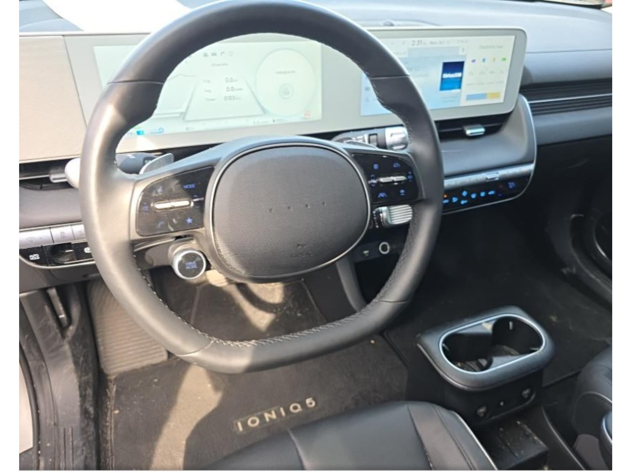 2023 Hyundai IONIQ 5 view 5
