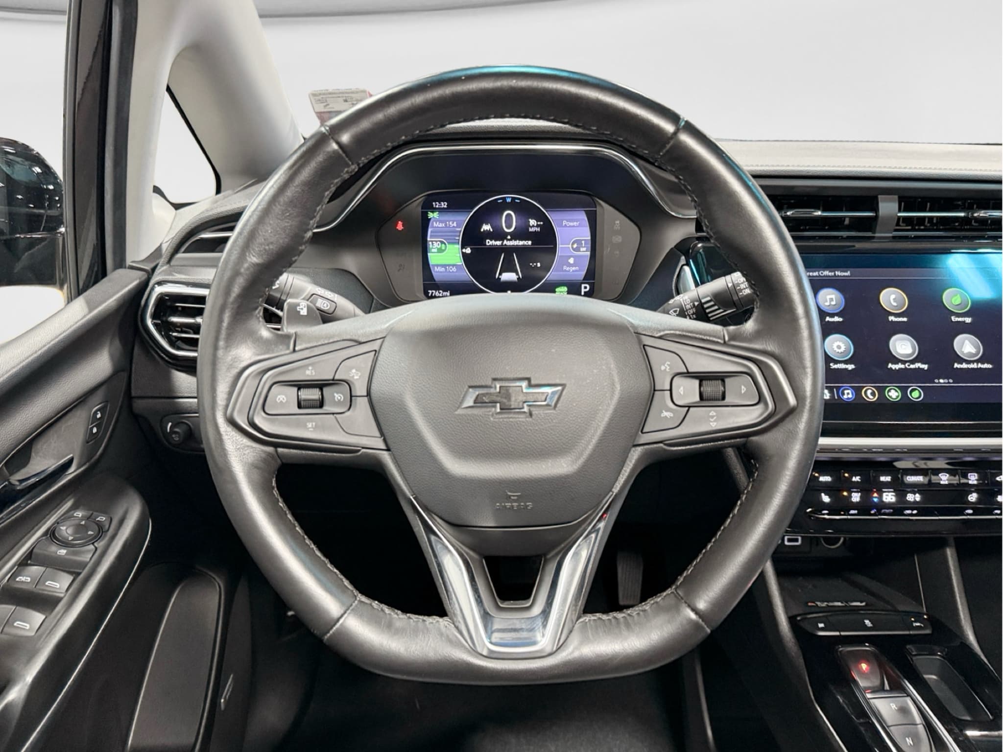 2023 Chevrolet Bolt EV view 9
