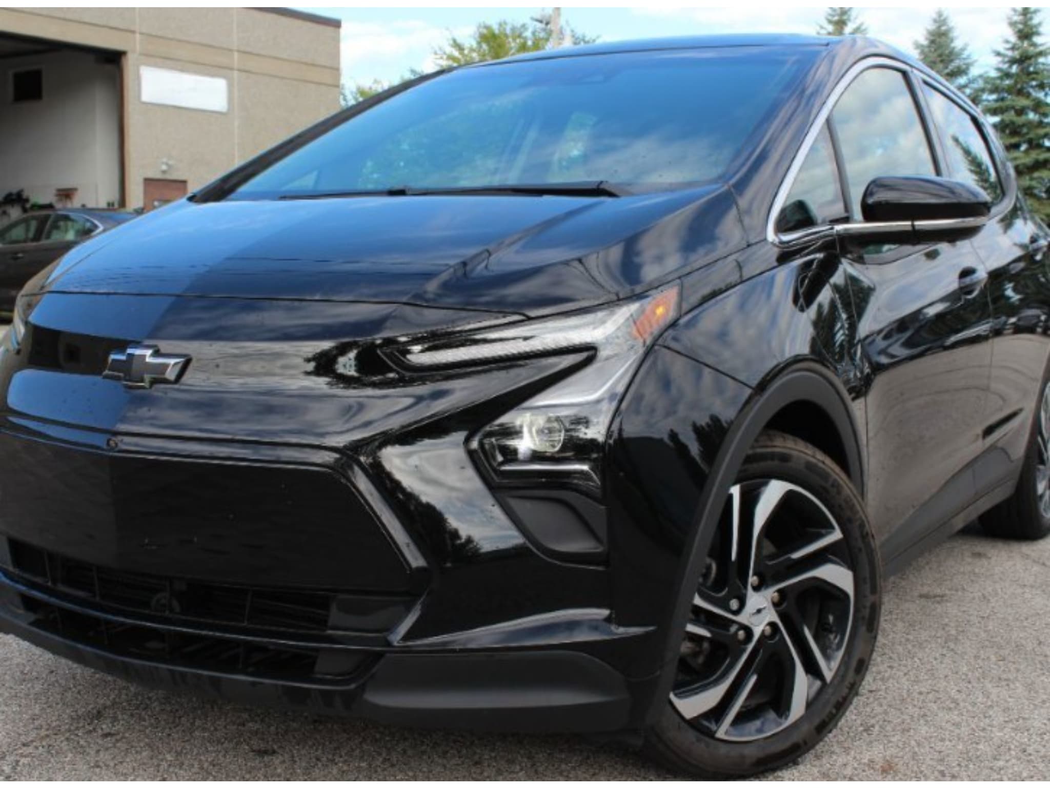 2023 Chevrolet Bolt EV view 1