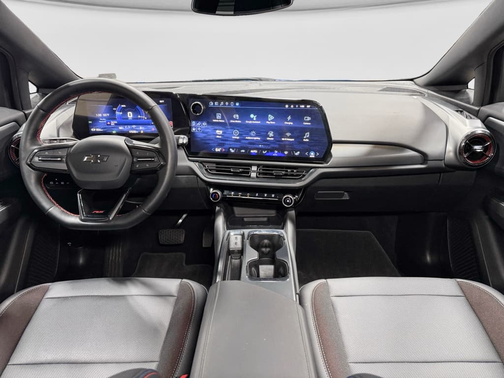 2025 Chevrolet Equinox EV view 15