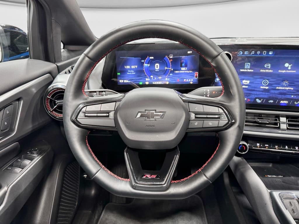 2025 Chevrolet Equinox EV view 9