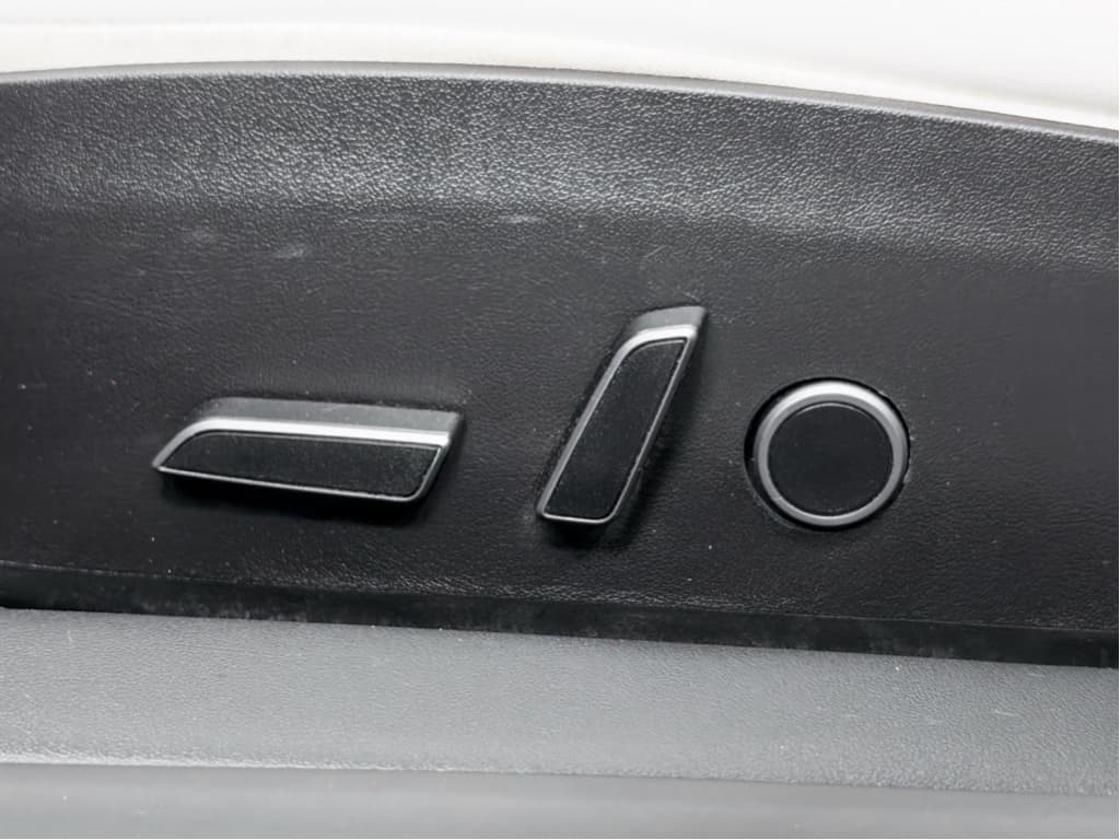 2022 Tesla Model 3 view 6