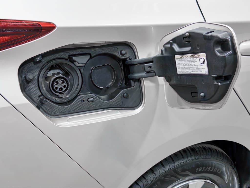2022 Toyota Prius Prime view 5