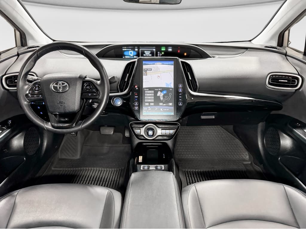 2022 Toyota Prius Prime view 17