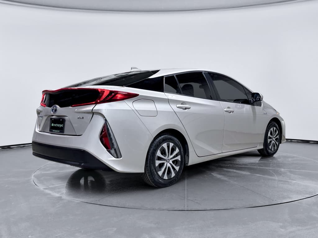 2022 Toyota Prius Prime view 3