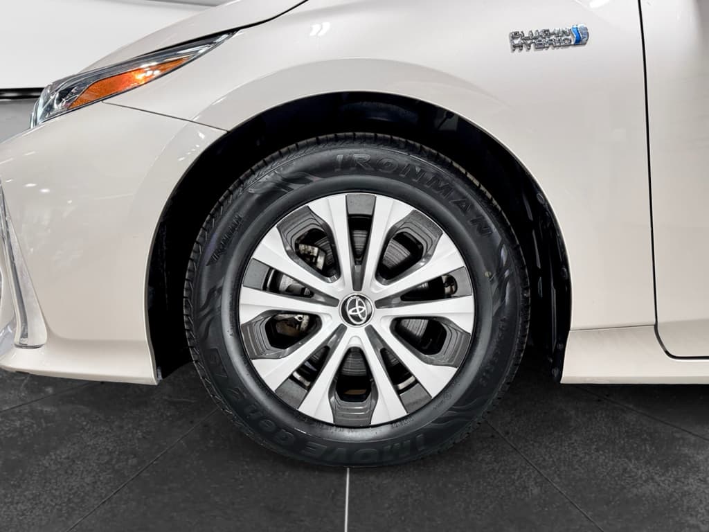 2022 Toyota Prius Prime view 29