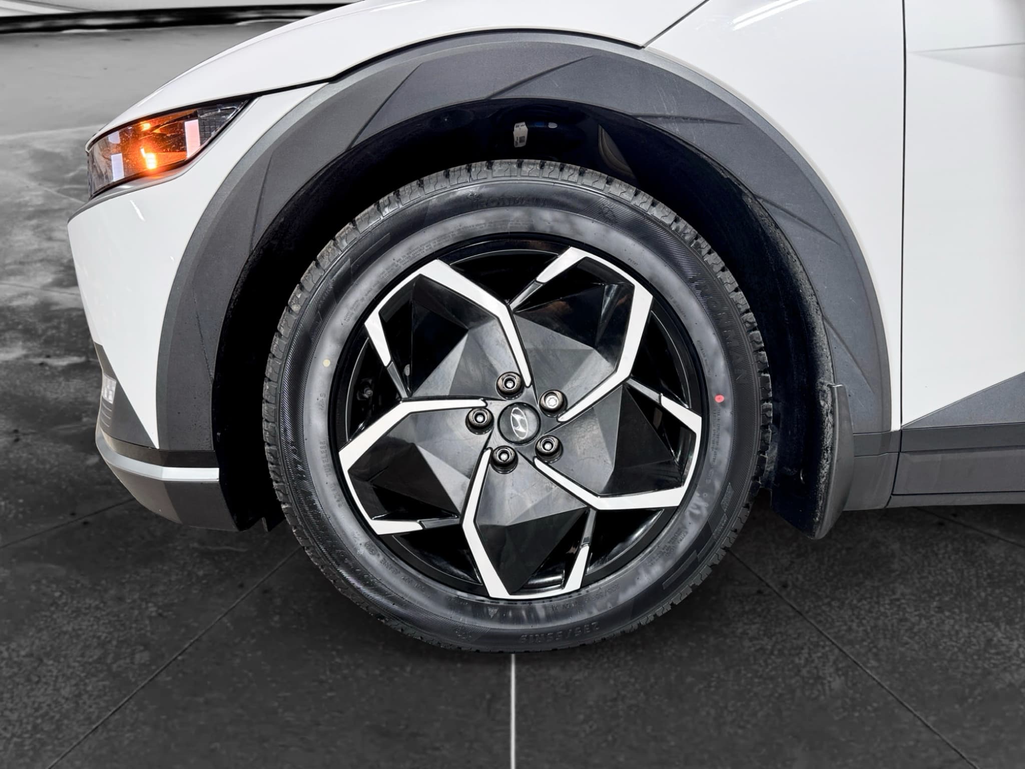 2023 Hyundai IONIQ 5 view 31