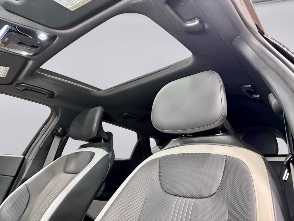 2024 Kia EV6 view 26