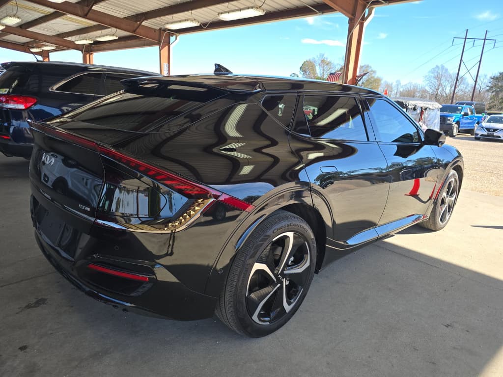 2024 Kia EV6 view 3