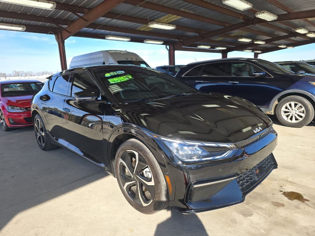 2024 Kia EV6 view 2
