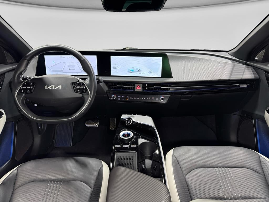 2024 Kia EV6 view 17