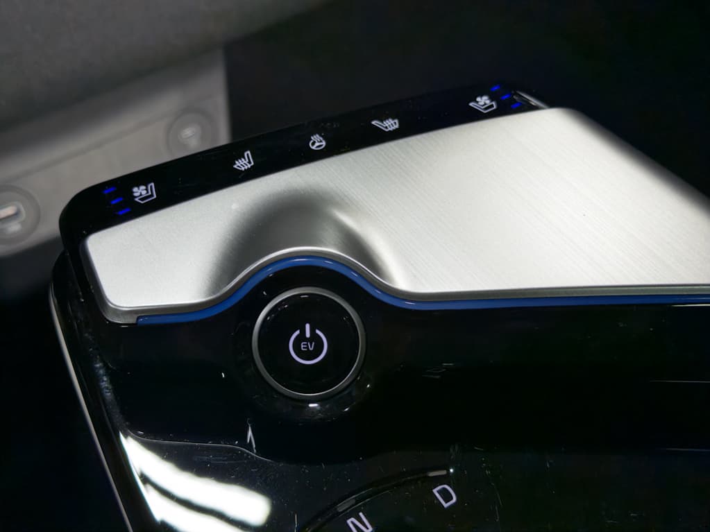 2024 Kia EV6 view 16