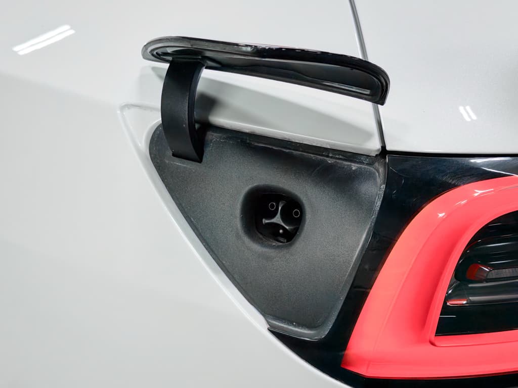 2021 Tesla Model Y view 5