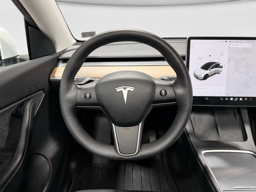 2021 Tesla Model Y view 7
