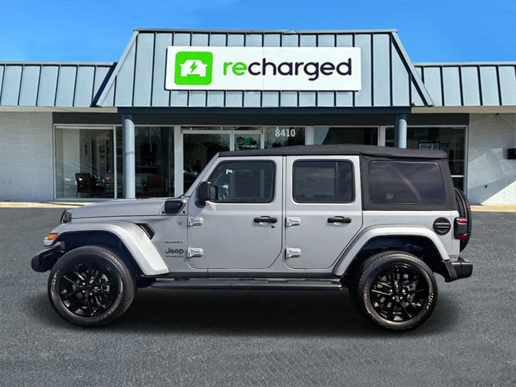 2022 Jeep Wrangler view 8