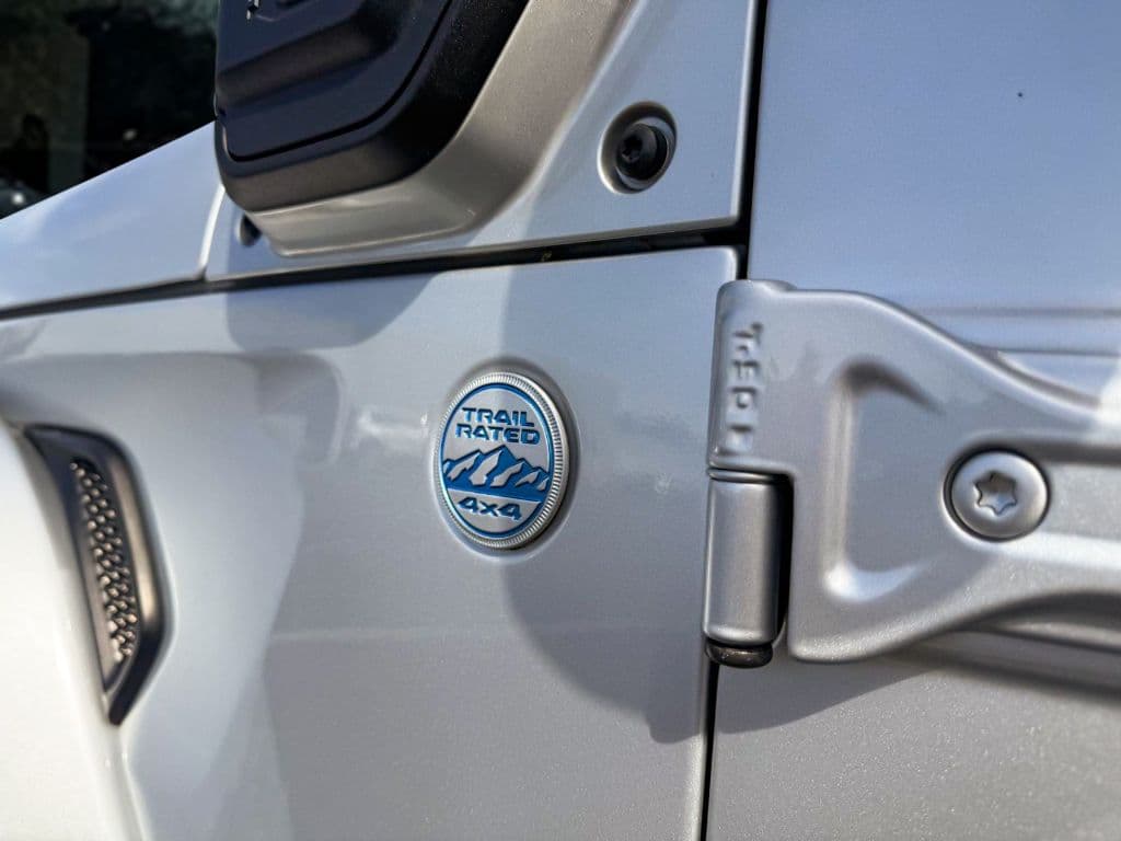 2022 Jeep Wrangler view 32
