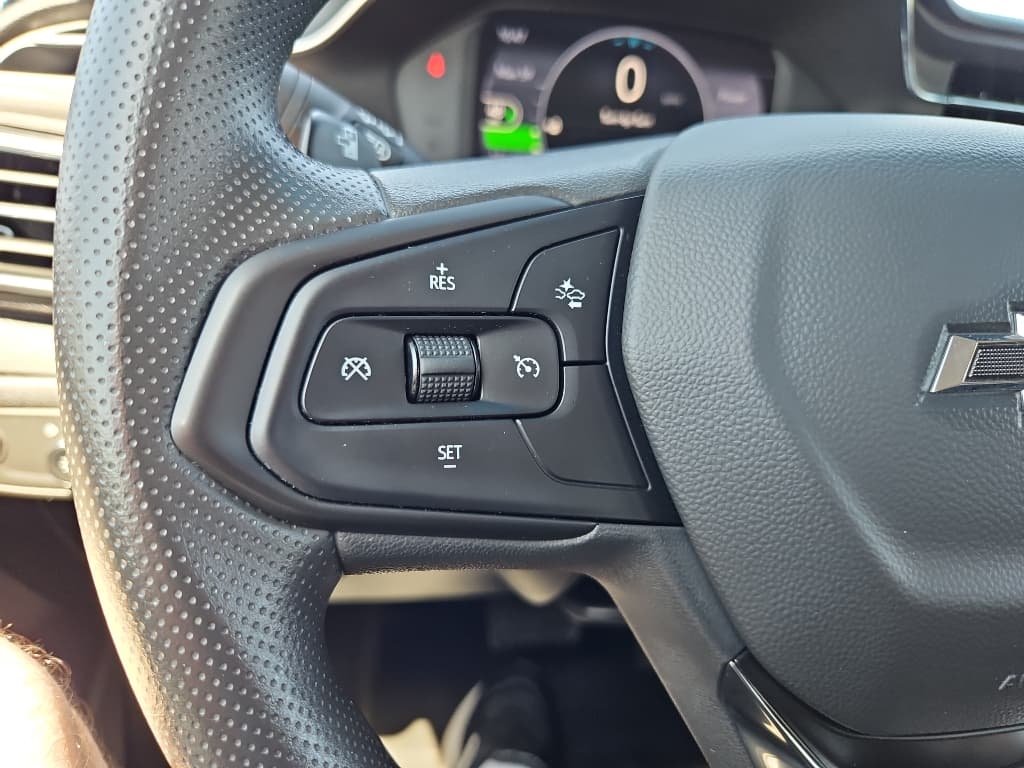 2023 Chevrolet Bolt EV view 9