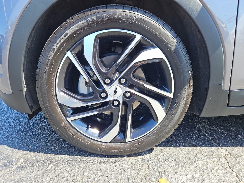 2023 Chevrolet Bolt EV view 26