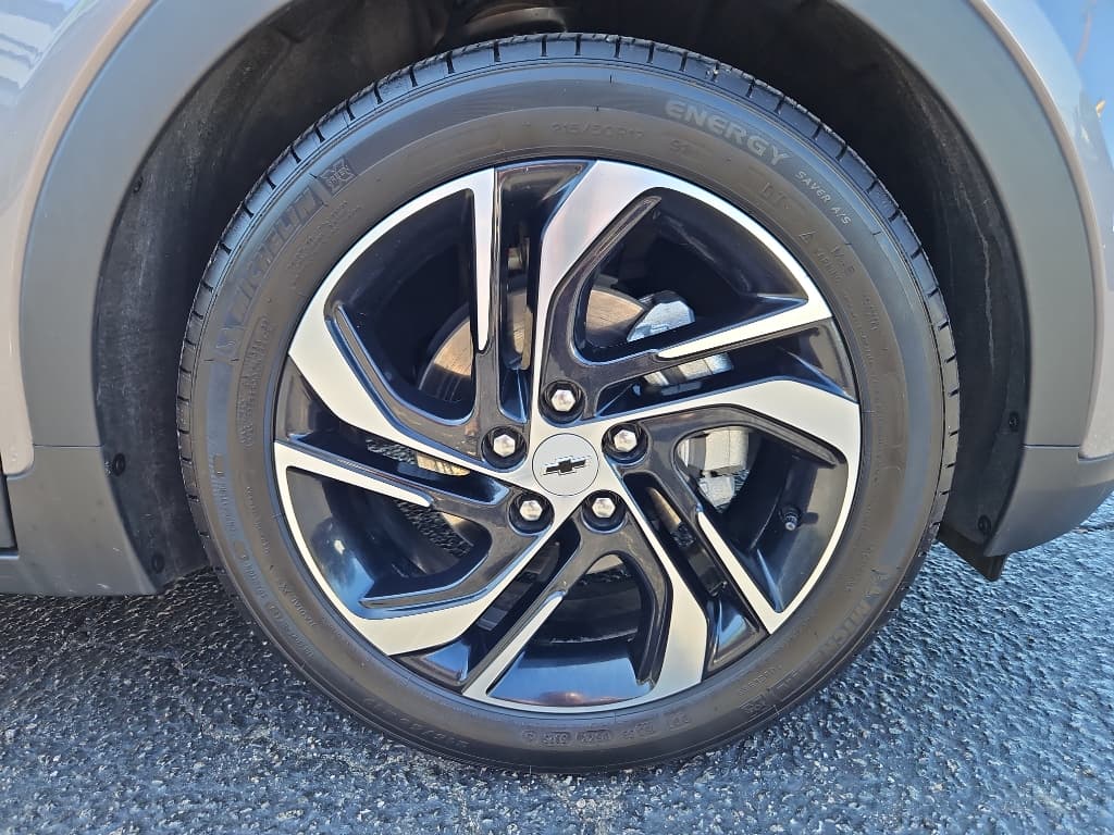 2023 Chevrolet Bolt EV view 32