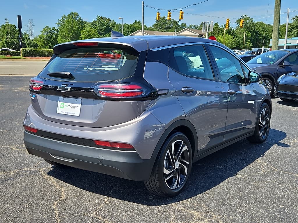 2023 Chevrolet Bolt EV view 3