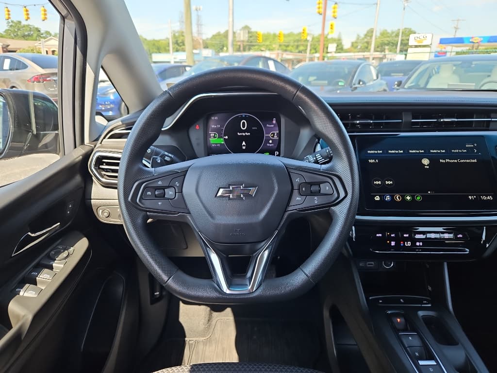 2023 Chevrolet Bolt EV view 8