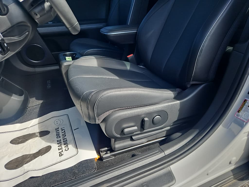 2023 Hyundai IONIQ 5 view 7