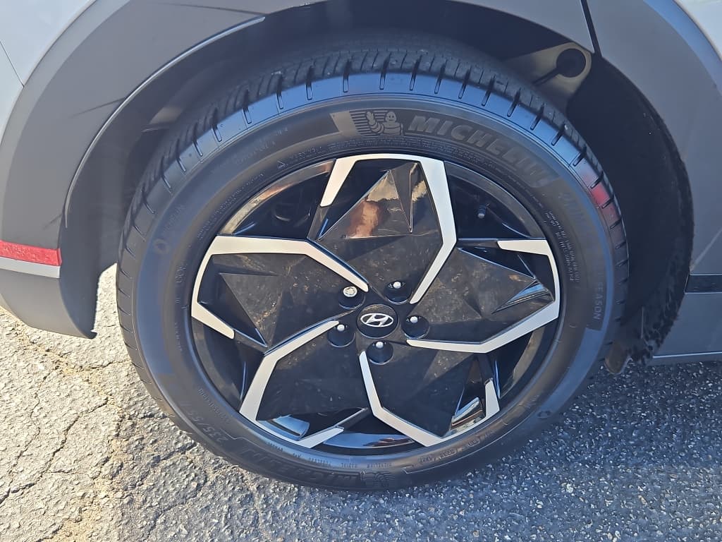 2023 Hyundai IONIQ 5 view 33