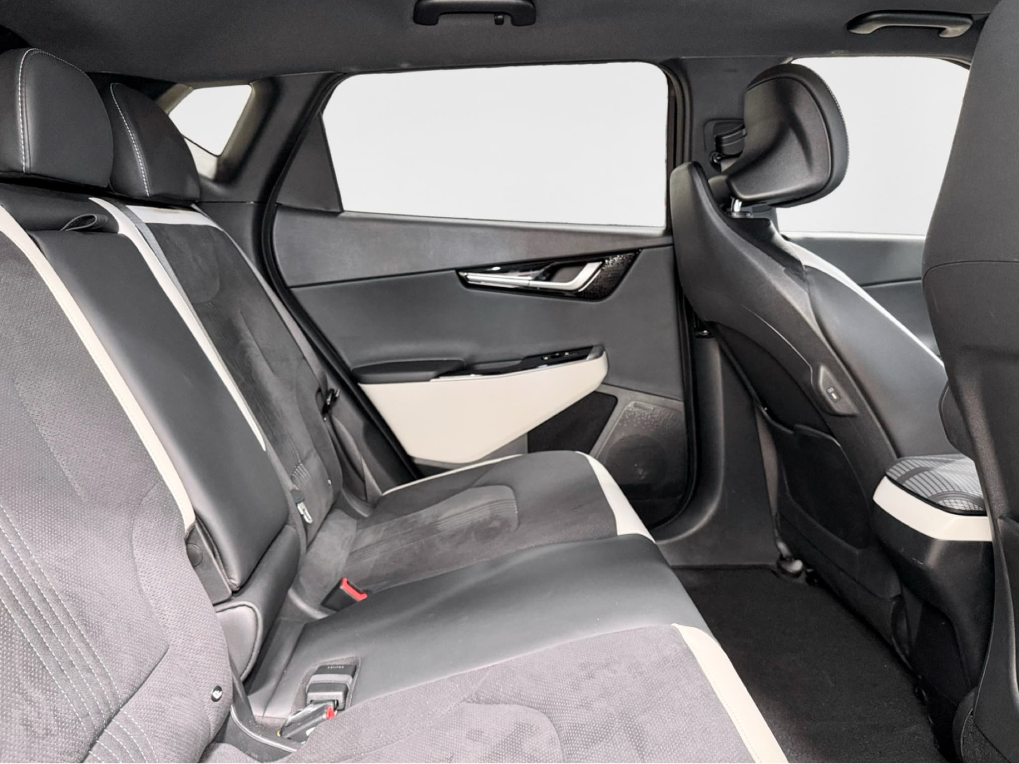 2024 Kia EV6 view 21