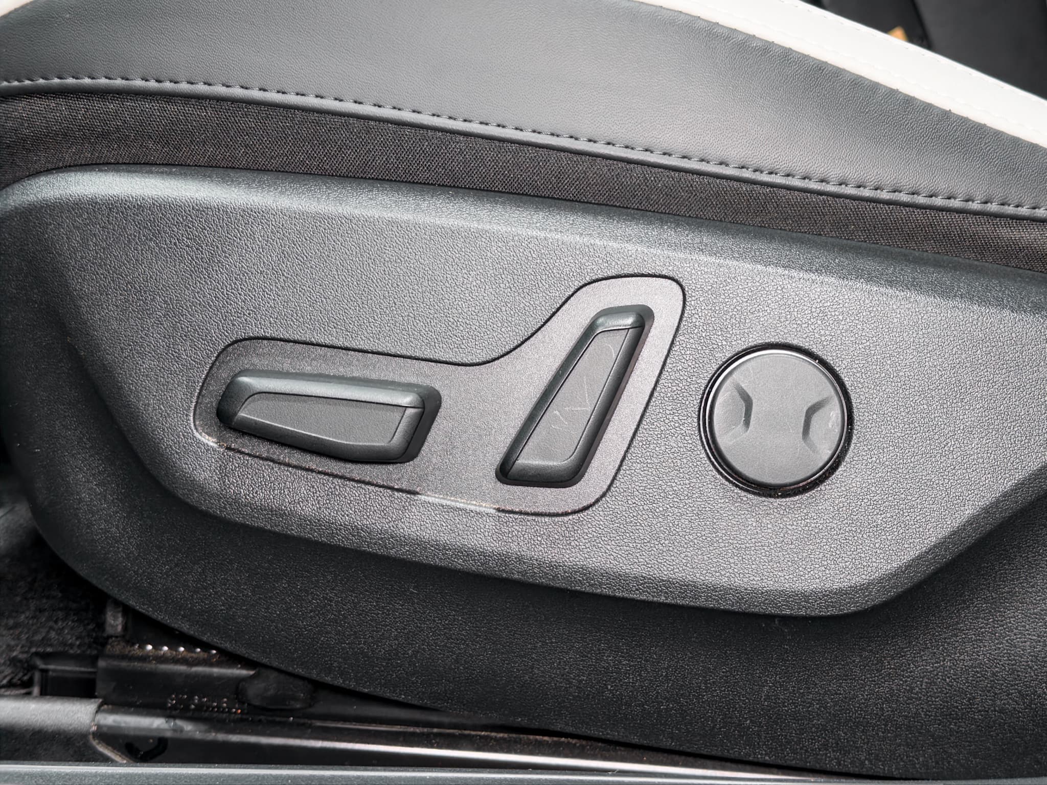 2024 Kia EV6 view 6