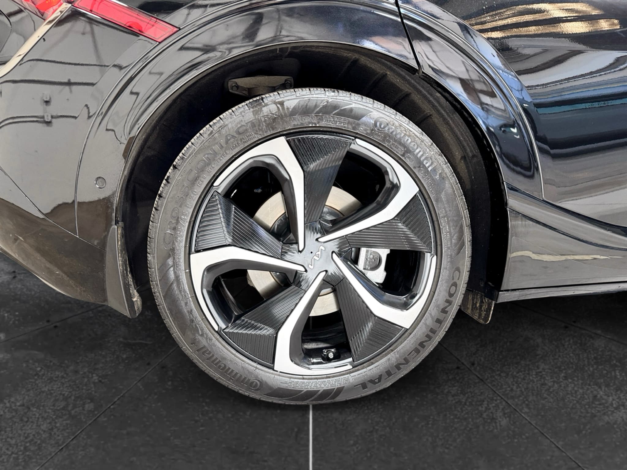 2024 Kia EV6 view 34